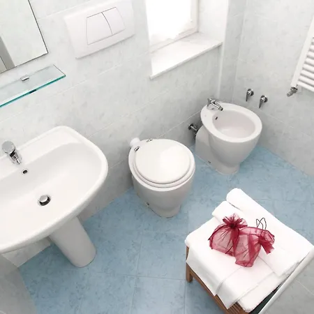 - Riviera 4*