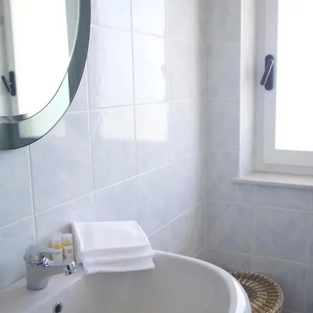- Riviera アパートホテル 4*
